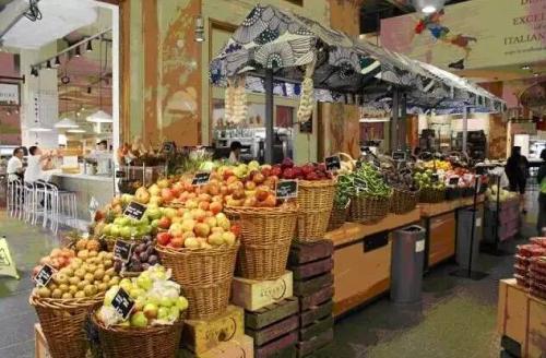 这家靠给人做饭的超市居然能年入25亿 排队排到爆